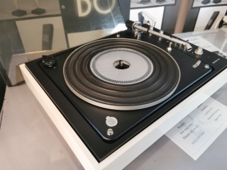 BEOGRAM 1500 TURNTABLE AMPLIFIED VERSION